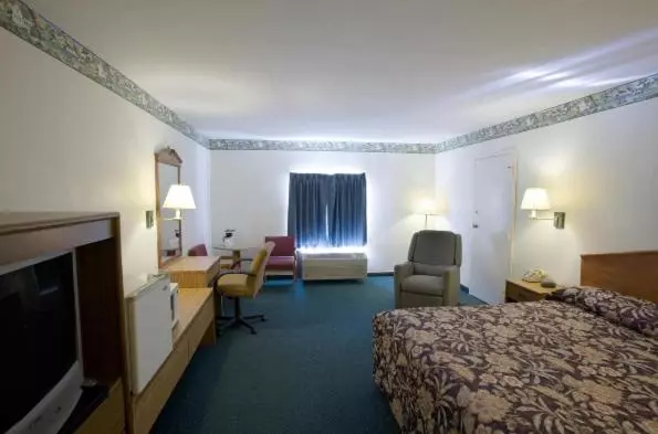 キングサイズベッドのスタンダードルーム, Americas Best Value Inn Litchfield
