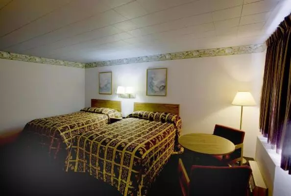 ２ダブルベッドのスタンダードルーム, Americas Best Value Inn Litchfield