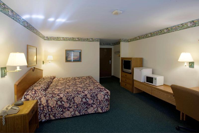 带大床的标准间, Americas Best Value Inn Litchfield