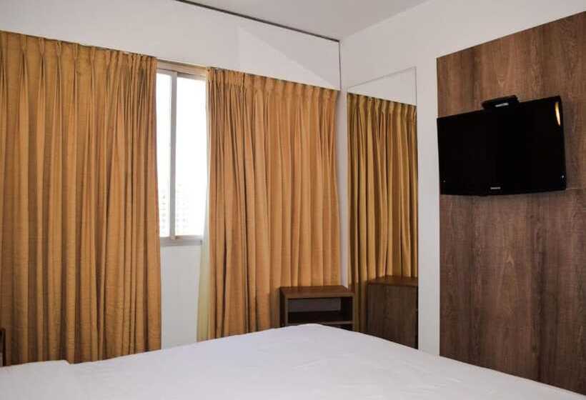 디럭스 룸, América Bittar