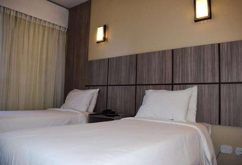 디럭스 룸, América Bittar