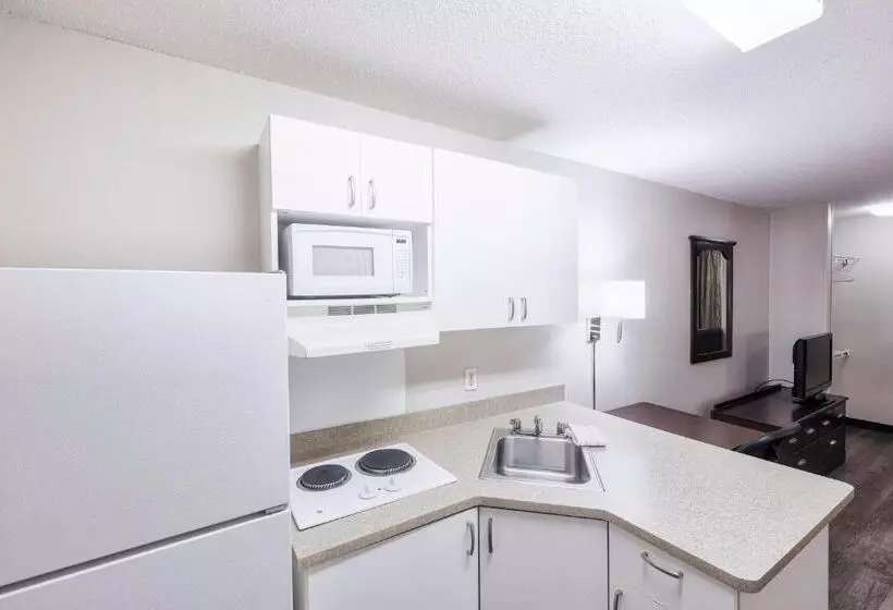 スタンダードスタジオ, Candlewood Suites Annapolis By Ihg