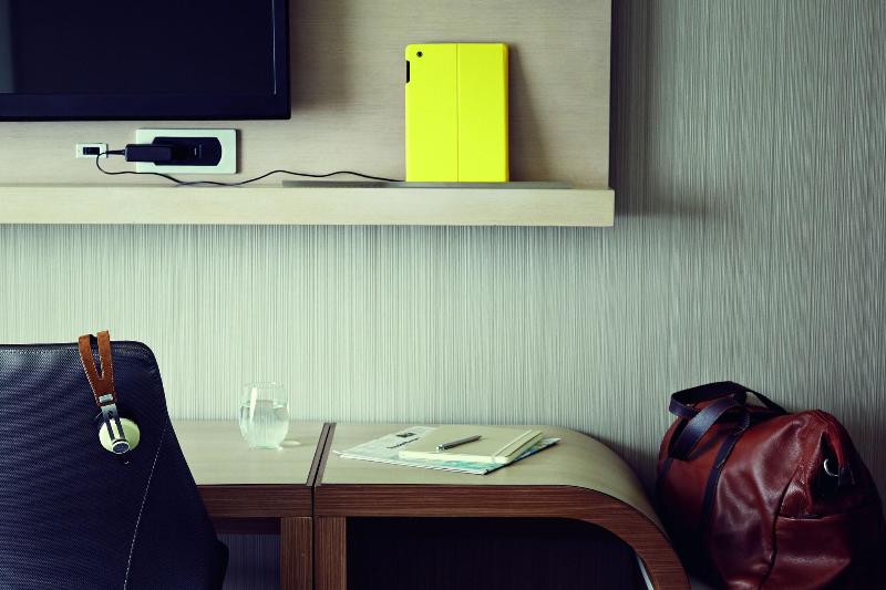 Студио Стандарт Кровать Кинг, Courtyard By Marriott Sacramento Midtown