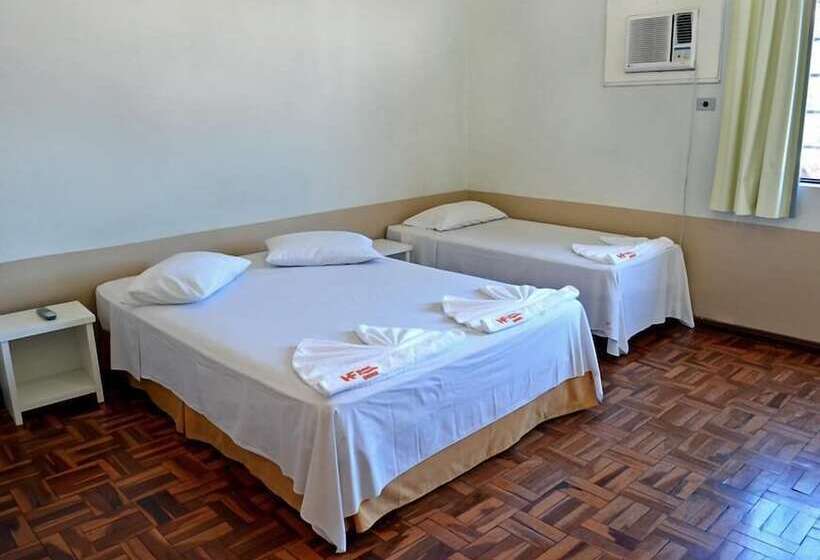 חדר סטנדרט לשלושה, Faguile