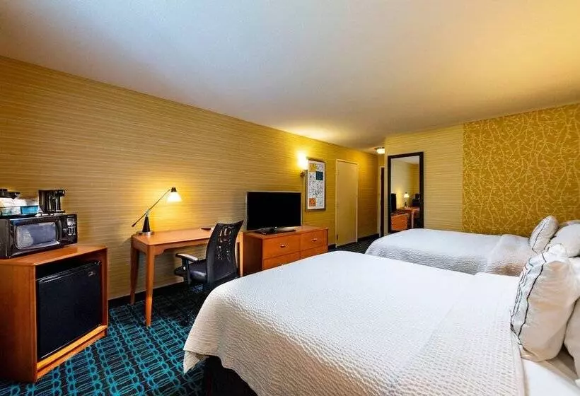 ２ダブルベッドのスタンダードルーム, Fairfield Inn Battle Creek