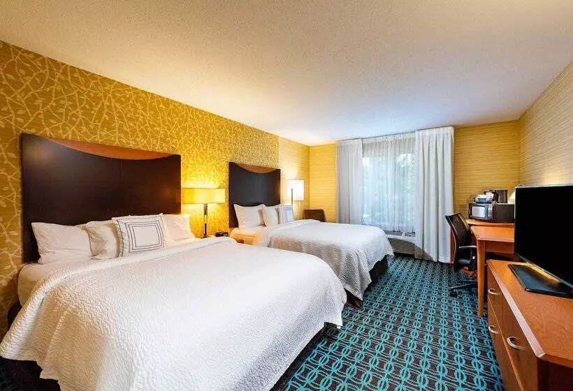 ２ダブルベッドのスタンダードルーム, Fairfield Inn Battle Creek