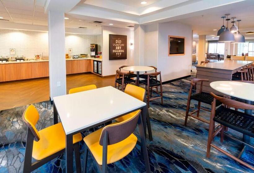 Люкс Кровать Кинг, Fairfield Inn & Suites Bend Downtown