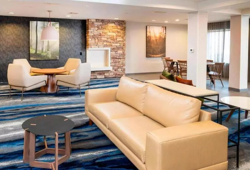 キングサイズベッドのスイートルーム, Fairfield Inn & Suites Bend Downtown