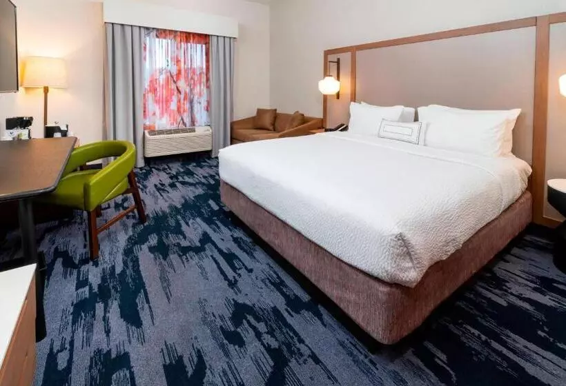 キングサイズベッドのデラックスルーム, Fairfield Inn & Suites Bend Downtown