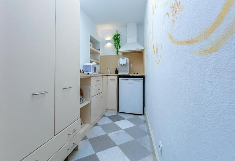 套房, La Casa De La Favorita