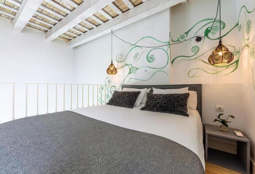 Suite with Terrace, La Casa De La Favorita