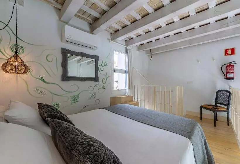 Suite with Terrace, La Casa De La Favorita