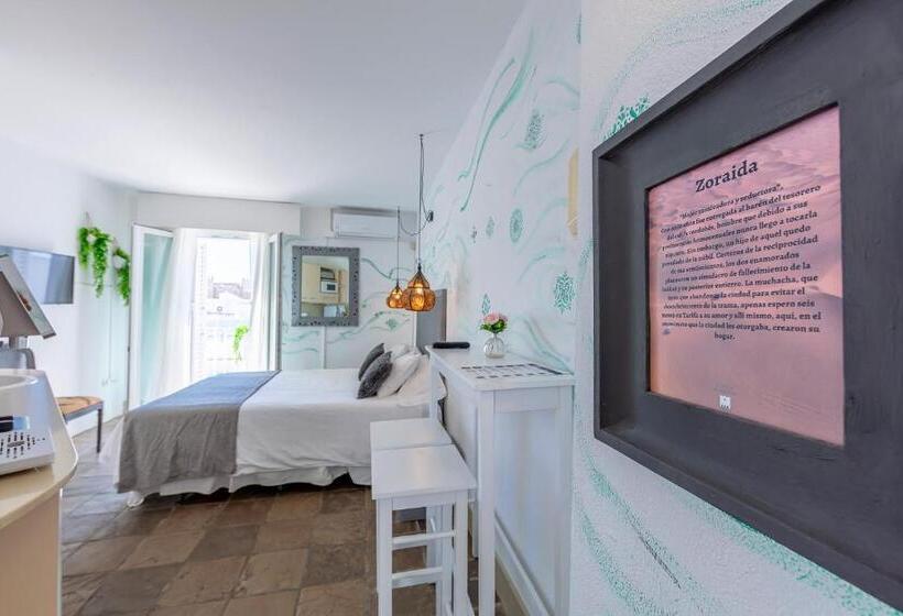 سوییت سوپریور, La Casa De La Favorita