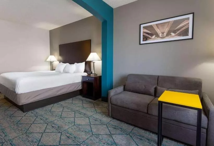 キングサイズベッドのエクゼクティブルーム, La Quinta By Wyndham Columbus West Hilliard