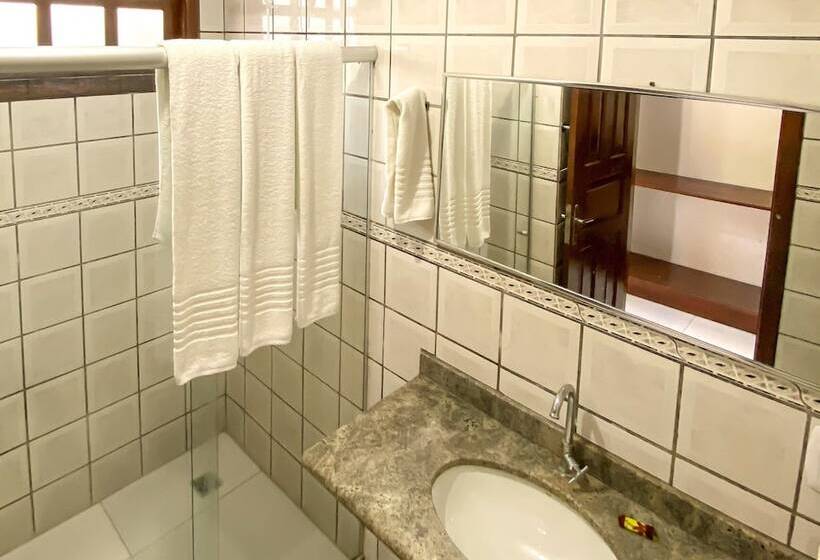 Четырехместный Номер Стандарт, Malibu