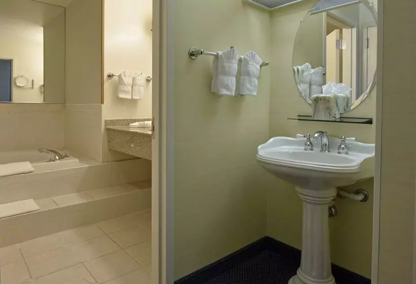 ２ダブルベッドのスタンダードルーム, Maron Hotel & Suites