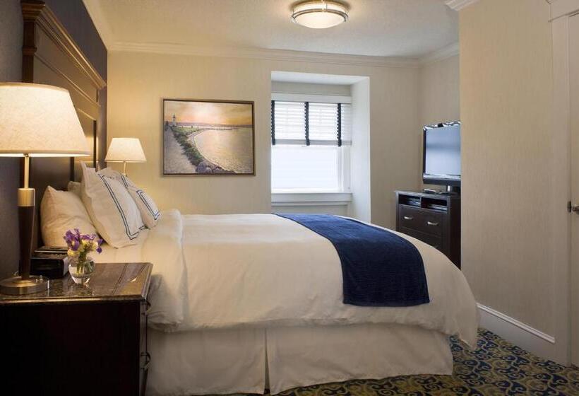 带大床的标准间, Newport Beach Hotel & Suites