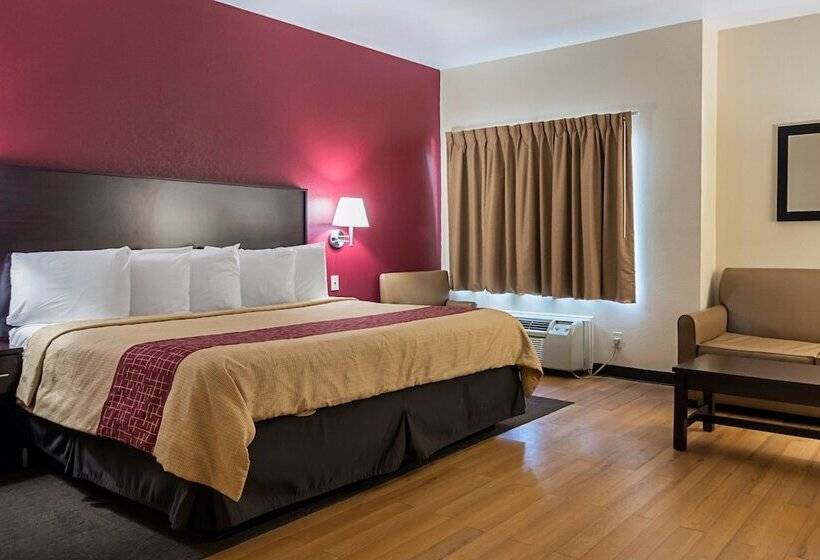 Номер Deluxe, Red Roof Inn & Suites Lake Orion/ Auburn Hills