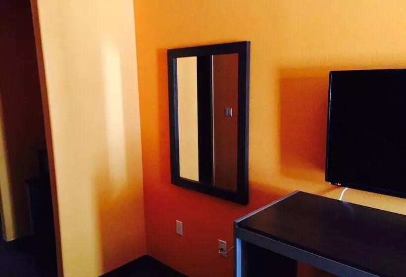 ２ダブルベッドのスタンダードルーム, Scottish Inn & Suites Hobby Airport