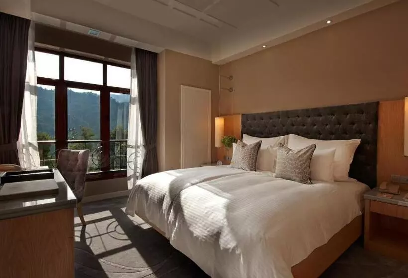 デラックスルーム, The Chateau Spa & Wellness Resort