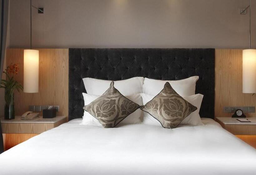 غرفة بريميوم, The Chateau Spa & Wellness Resort