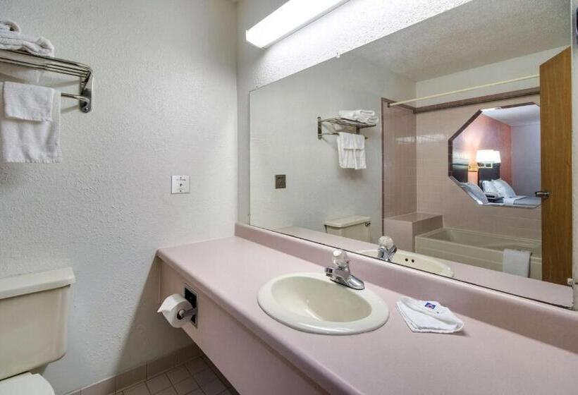 חדר דחוקס עם מיטת קינג, Motel 6 Marion, Il