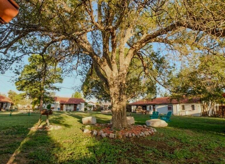 غرفة قياسية مطلّة علي الحديقة, Antelope Lodge