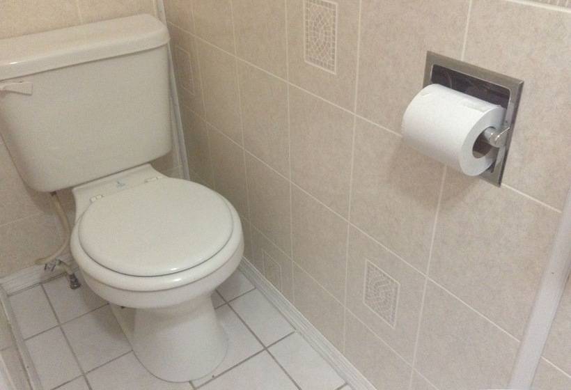 带2个双人床的标准工作室, Robin Hood Motel