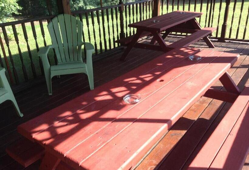 标准间, Robin Hood Motel