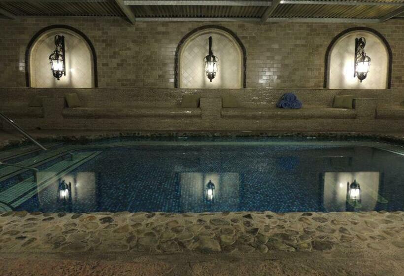 キングサイズベッドのスタンダードルーム, Tuscan Springs Hotel & Spa