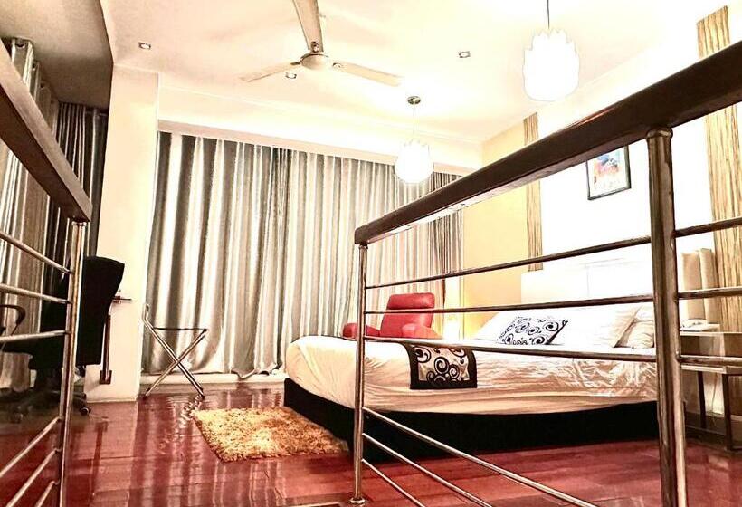 سوییت, Contemporary Heights Hotel And Apartments