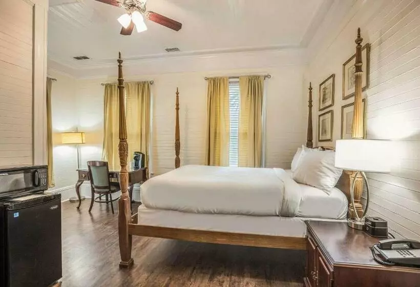 Standard-huone, Coombs Inn & Suites