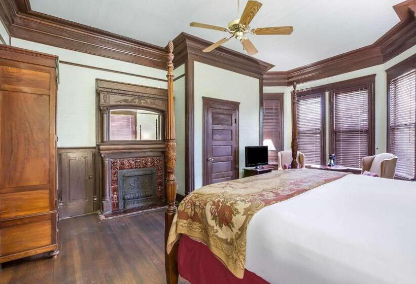 Стандартный Номер Кровать Кинг, Coombs Inn & Suites