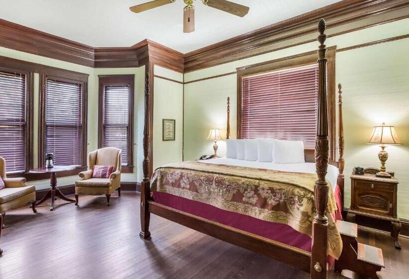 Стандартный Номер Кровать Кинг, Coombs Inn & Suites