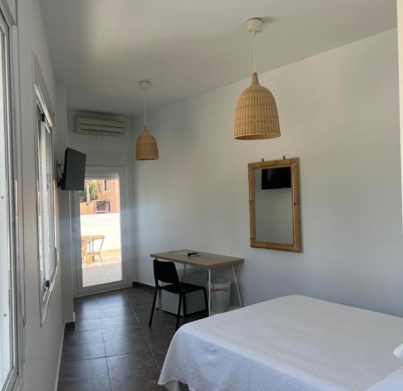 غرفة قياسية مزوَّدة بتراس, Hospederia Almundo By Alexandra Realty