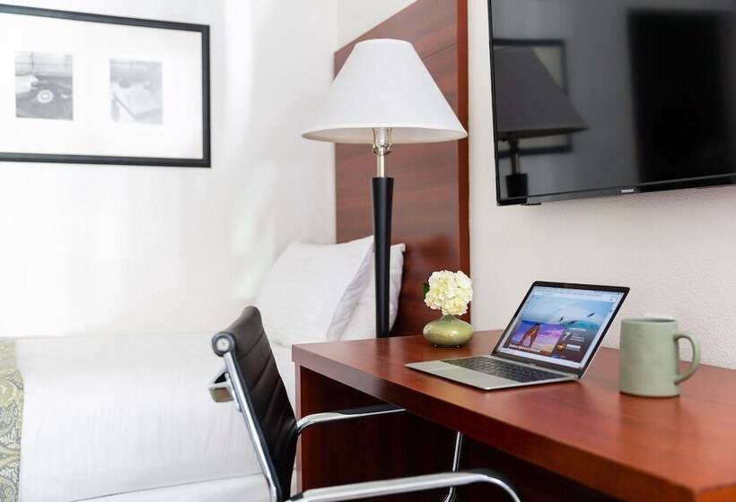 غرفة قياسية ثلاثية, Diablo Mountain Inn Walnut Creek