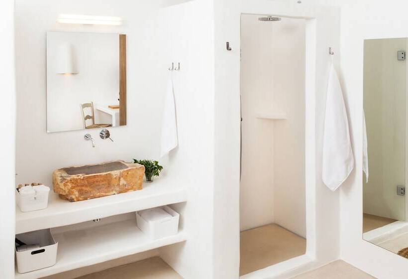 标准单人间, Hm Balanguera