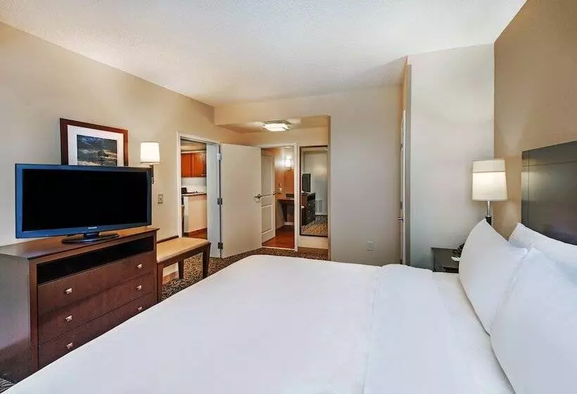 身障者適用スイートルーム, Holiday Inn Ardmore, An Ihg