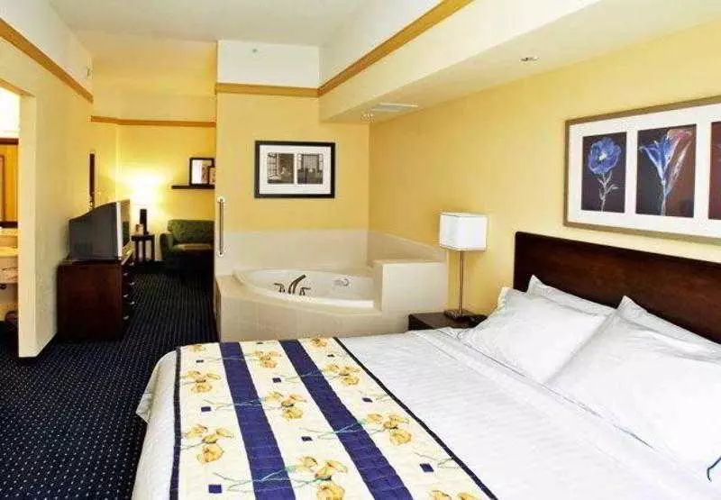 キングサイズベッドのスイートルーム, Springhill Suites By Marriott Grand Rapids Airport Southeast