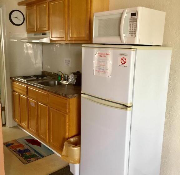 חדר סטודיו סטנדרד, Lollipop Motel