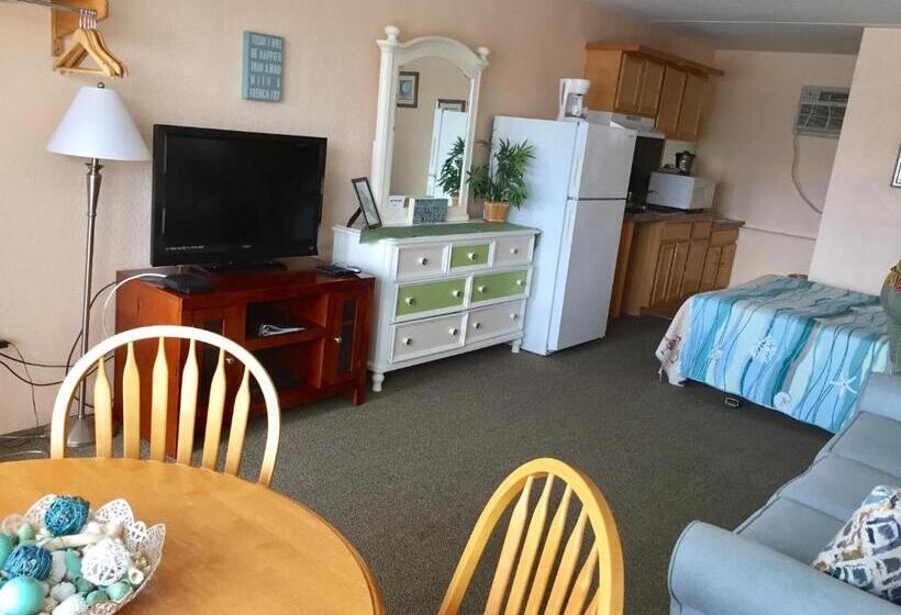 סטודיו סטנדרט נוף לים, Lollipop Motel