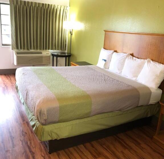 غرفة ديلوكس سرير كينج, Motel 6 Parkersburg, Wv