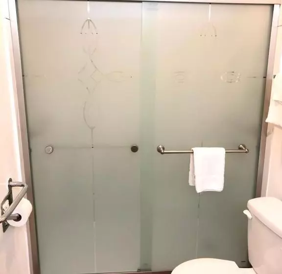 スタンダード4人部屋, Motel 6 Parkersburg, Wv