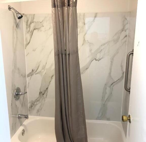 غرفة ديلوكس رباعية, Motel 6 Parkersburg, Wv