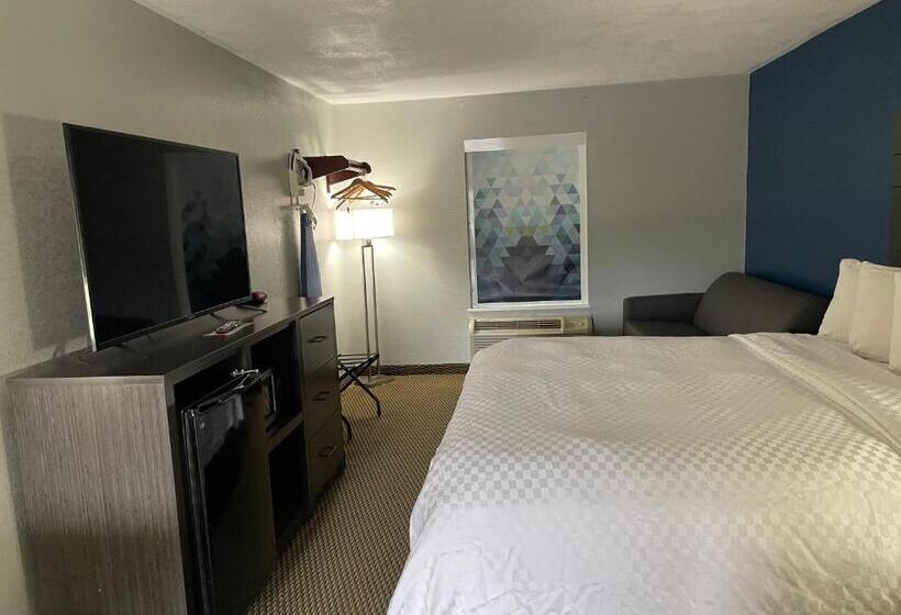Люкс Кровать Кинг, Clairmont Inn & Suites   Warren