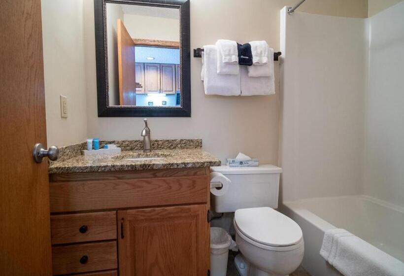 스탠다드 스튜디오, Caribou Highlands Lodge