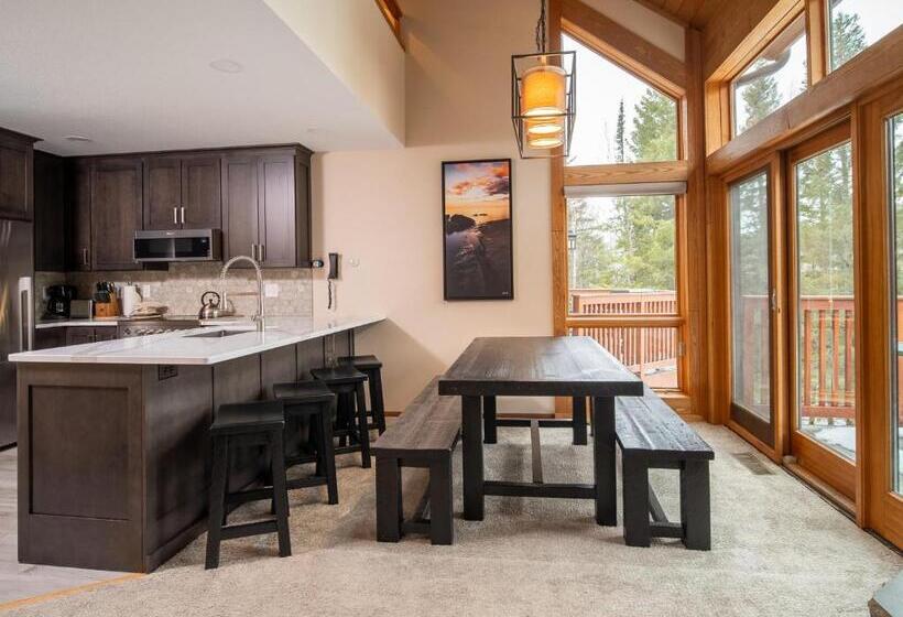 침실 3개 주택, Caribou Highlands Lodge