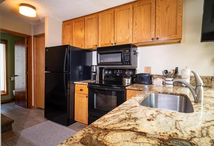 침실 2개 주택, Caribou Highlands Lodge