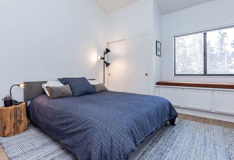 침실 3개 아파트, Crestview B44