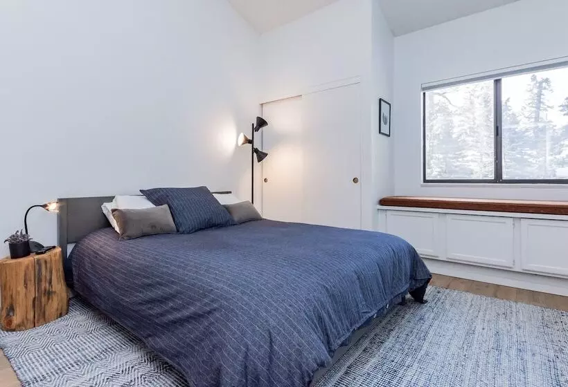 Huoneisto 3 Makuuhuonetta, Crestview B44